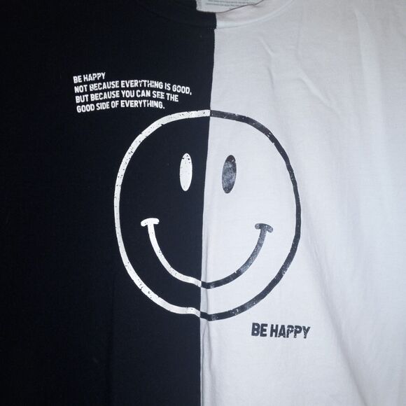 Organic Generation X-Large  Color Block Smiley Crop Top-Black & White-Be Happy - Picture 3 of 5
